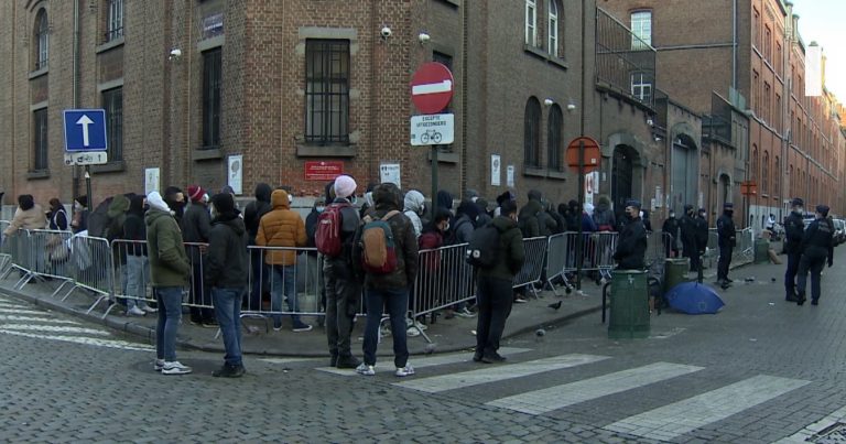 Eurostat: Më pak kërkesa për azil, më shumë kontrata pune