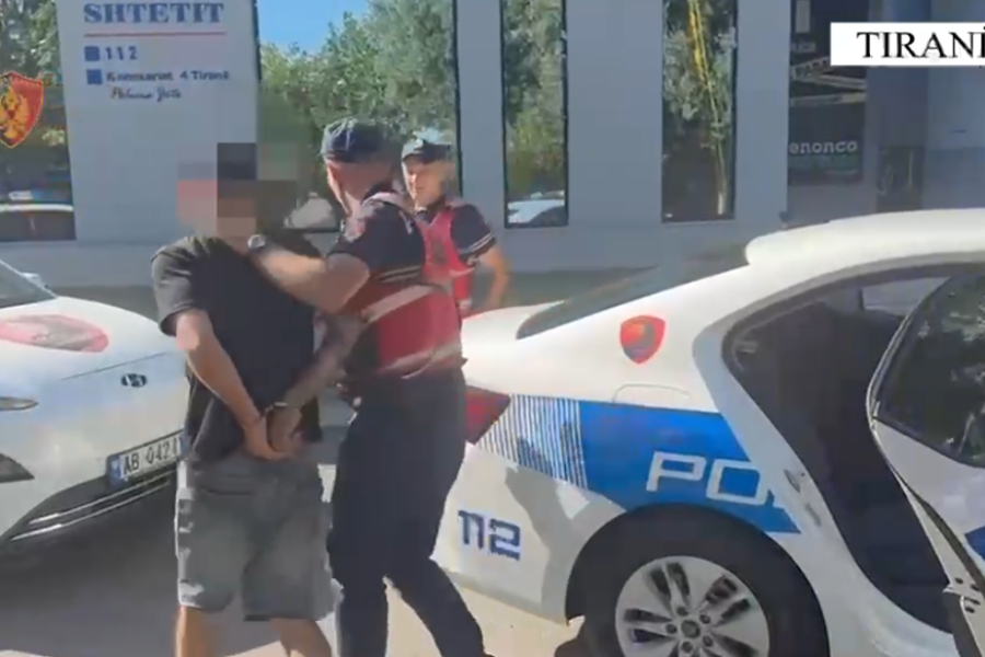 U kap me armë te dera e shtëpisë së Ilir Selmanit, arrestohet Emiljano Nina, person i afërt me Ervis Martinaj