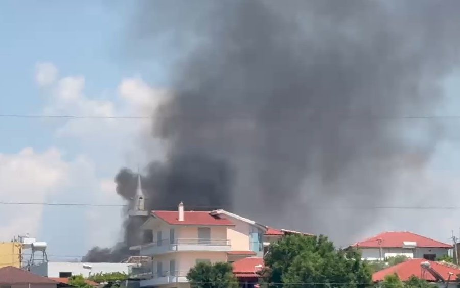 Dogji mjetin e tonazhit të rëndë dhe qëlloi në ajër me çifte, arrestohet në gjendje të dehur 36-vjeçari në Vlorë (VIDEO)