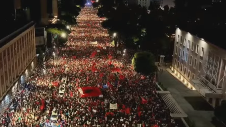 Protestuesit nga diaspora do ta gdhijnë para Kryeministrisë, detajet çfarë pritet të ndodhë në protestë