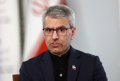 Irani pas sulmeve të SHBA-së: Po rishikojmë negociatat