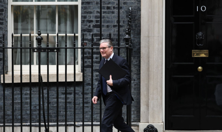 Mediat britanike: Kryeministri Keir Starmer pritet të japë dorëheqjen të hënën