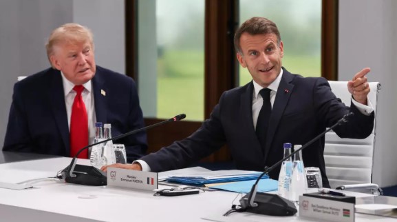 Dita e fundit e samitit të G7 përqëndrohet te mediat sociale, Macron fton Trumpin në darkën e Versajës