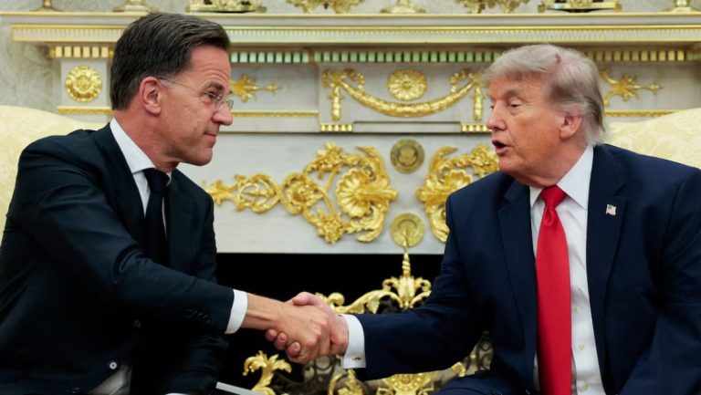 Rutte në vizitë në Shtëpinë e Bardhë, kreu i NATO-s përpiqet të zbusë tensionet me presidentin Trump
