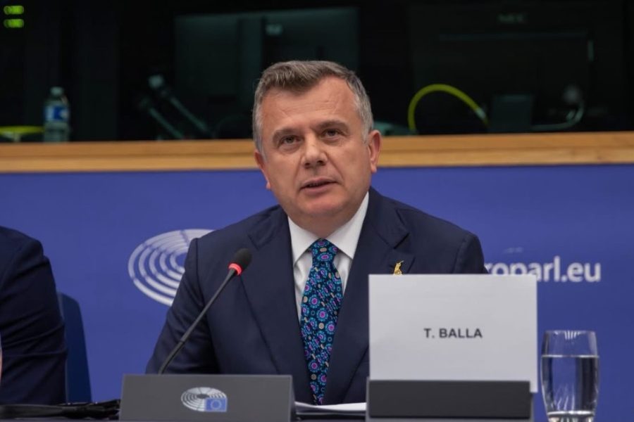 Balla në PE: Zona e investimit në Zvërnec nuk ka lidhje me deltën e Vjosës