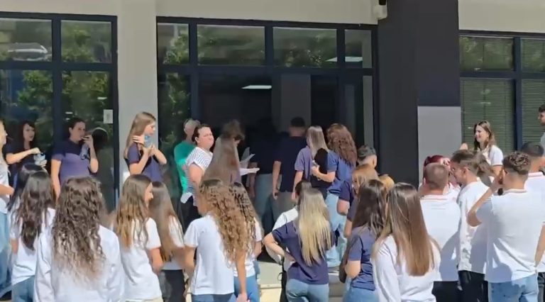 Provimi i fundit i Maturës Shtetërore, maturantët testohen në lëndën me zgjedhje