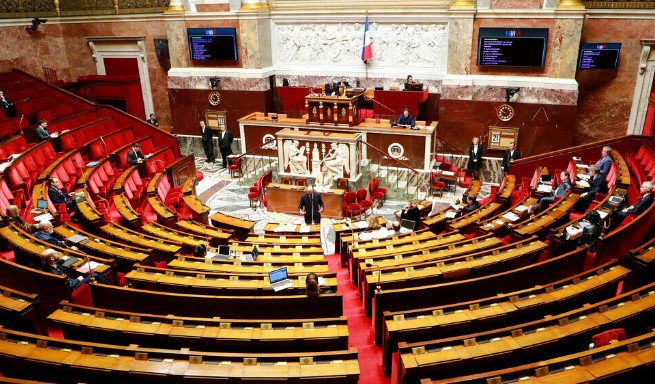Francë, kryeministri urdhëron testime të detyrueshme droge për ministrat dhe zyrtarët e lartë