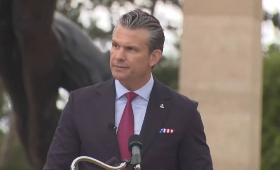 Hegseth kritikon ashpër politikën evropiane të emigracionit: Plazhet janë pushtuar nga ideologji të rrezikshme