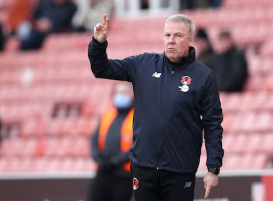 Ish-lojtari dhe trajneri i Watford, Kenny Jackett ndërron jetë në moshën 64-vjeçare