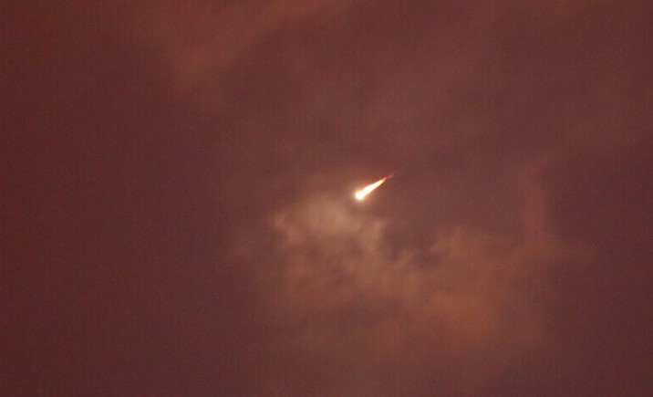 Izraeli mbyll përkohësisht hapësirën ajrore pas interceptimit të një rakete nga Jemeni