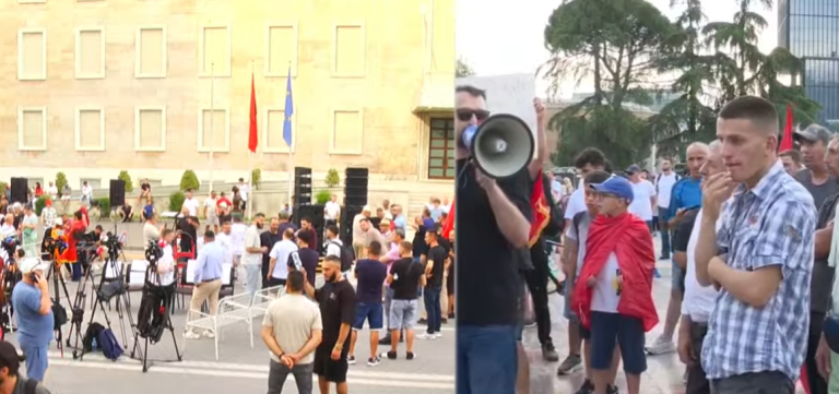 LIVE| Sot dita e 12-të e protestës në Tirana, qytetarët sërish në bulevard