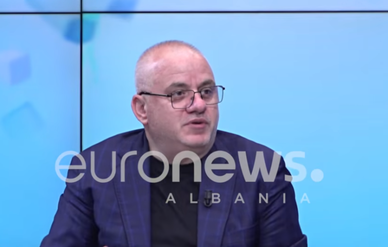 Skandal në burgun e Peqinit! Artan Hoxha nxjerr videon: Qelia si hotel me 7 yje