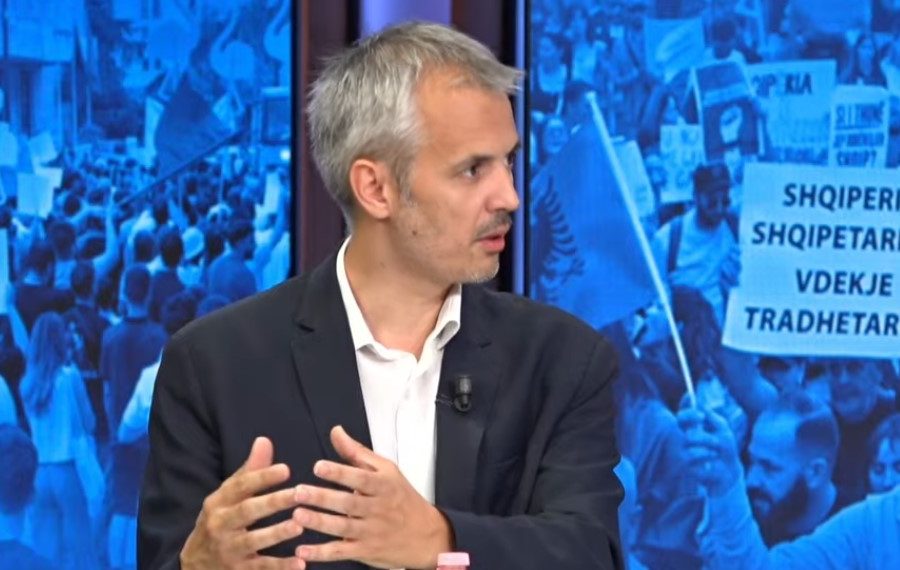 Propozimi i analistit për protestat: Efekti domino ka nisur, por qytetarët duhet të kenë platformë politike