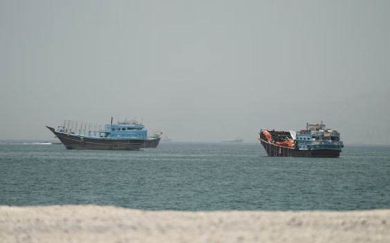 Sulmi ndaj anijes pranë brigjeve të Omanit, OKB pezullon operacionin e shoqërimit