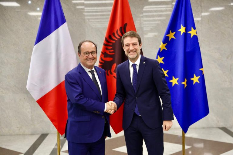 Ministri Hoxha takim me ish-Presidentin François Hollande: Franca rol thelbësor në përcaktimin e së ardhmes evropiane