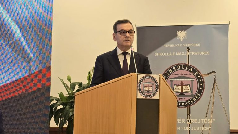 Sadushi mesazh magjistratëve të rinj: Drejtësia kërkon integritet, paanshmëri dhe përgjegjësi publike