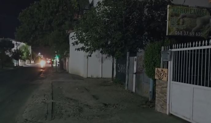 Plagosje me thikë në Sukth, daja dyshohet se plagosi nipin