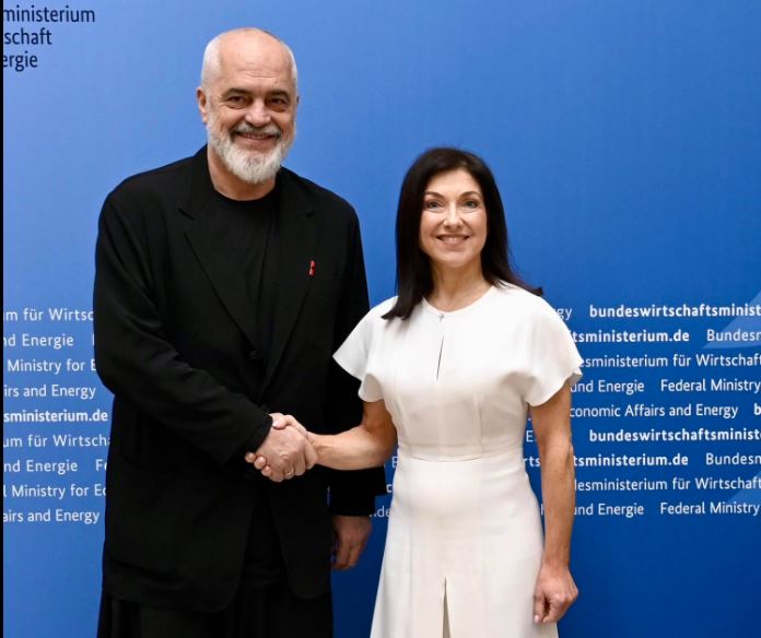 Rama në Berlin, takim me ministren gjermane të Ekonomisë: Në fokus partneriteti ekonomik dhe investimet në Ballkanin Perëndimor