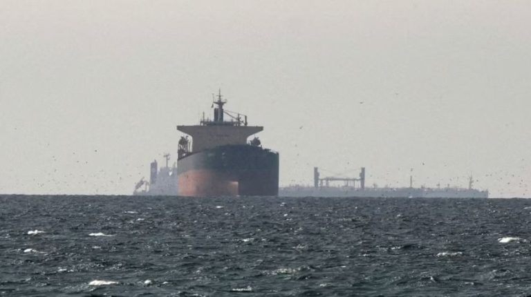 Irani paralajmëron se kalimi nëpër Hormuz kërkon koordinim me Teheranin