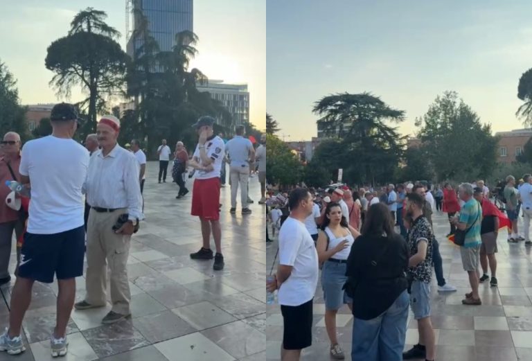 Dita e 29-të e protestës, nis grumbullimi i qytetarëve në Sheshin “Skënderbej” (VIDEO)