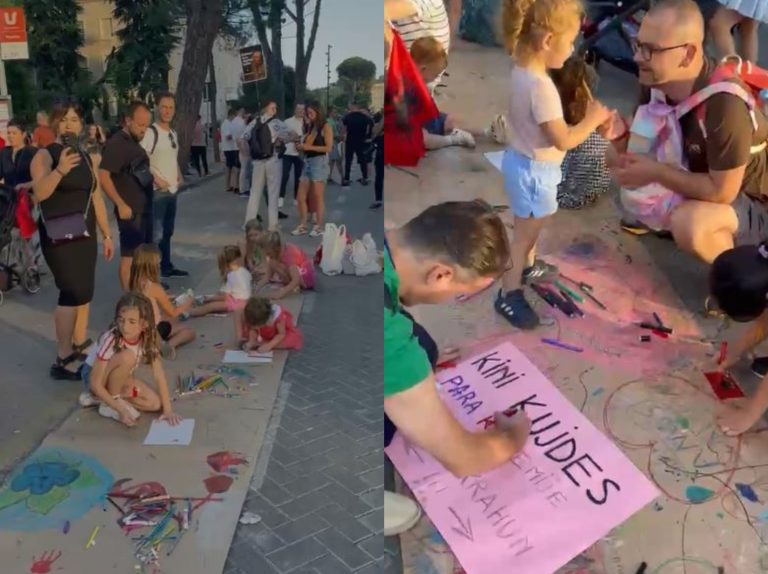 Dita e 16-të e protestës, fëmijët pikturojnë në këndin e tyre. Protestuesit u bashkohen për të shkruar pankartat (VIDEO)