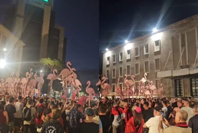 Mbyllen fjalimet para Kryeministrisë, protestuesit nisin marshimin drejt rrugëve të kryeqytetit