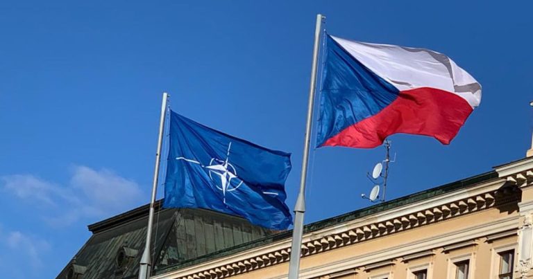 Kryeministri Babis: Çekia nuk do të arrijë përsëri objektivin e shpenzimeve të mbrojtjes të NATO-s këtë vit
