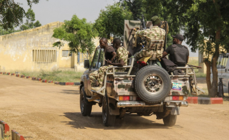 Ushtria nigeriane liron 360 pengje nga bastioni i Boko Haramit