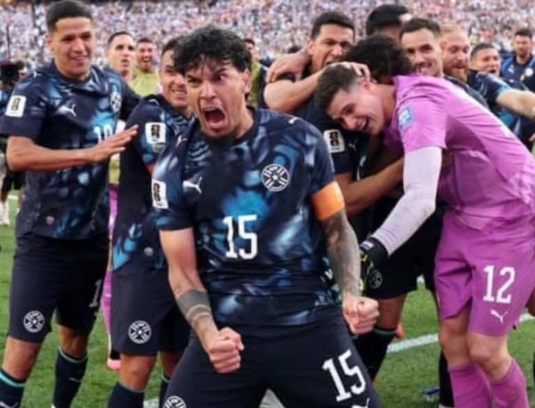 Festë kombëtare në Paraguai pas eliminimit të Gjermanisë