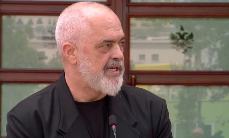 ‘Flamingot po largohen’, reagon Rama: Inteligjencë Artificiale. Ikin prej zhurmës suaj anti-ekologjike