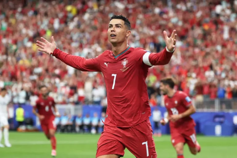Cristiano Ronaldo vendos një tjetër rekord historik në Kupën e Botës
