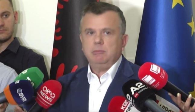 Balla: Nuk e njohim Sali Berishën si përfaqësues të protestës
