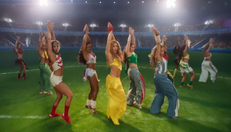 Shakira dhe Burna Boy hapin Kupën e Botës 2026 në Mexico City me “Dai Dai”