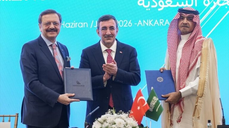 Turqia dhe Arabia Saudite nënshkruajnë një memorandum mbi bashkëpunimin tregtar dhe ekonomik