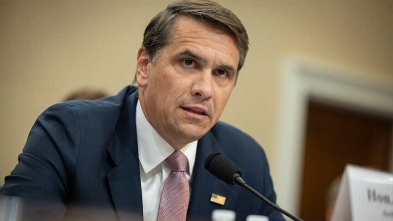Trump emëron Todd Blanche si Prokuror të Përgjithshëm të SHBA-së