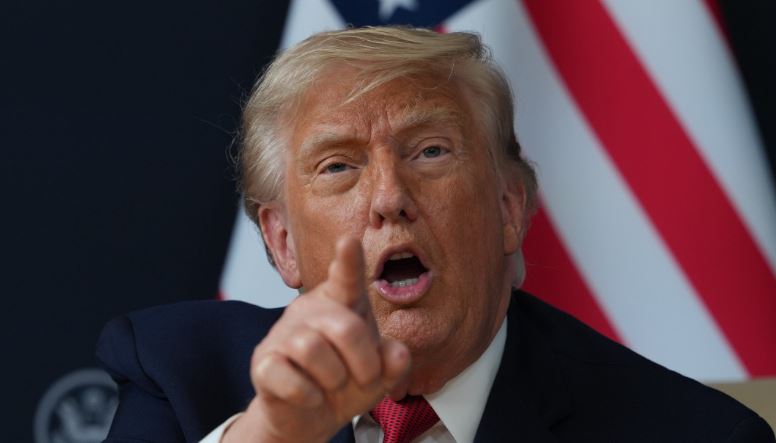 Trump i përgjigjet kritikëve pas marrëveshjes me Iranin: A nuk isha mjaftueshëm i fortë? Budallenj!