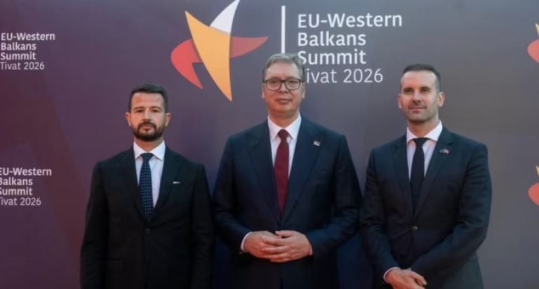Mali i Zi hedh poshtë akuzat e Vuçiçit se zhvillon luftë hibride kundër Serbisë