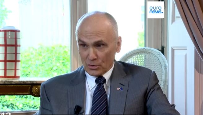 Ambasadori amerikan në BE: Trump ‘ende i zhgënjyer’ me NATO-n për shkak të Iranit