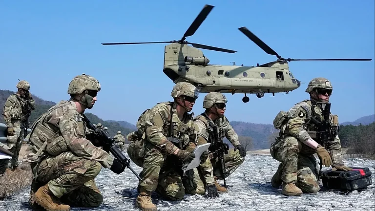 SHBA rishikon praninë ushtarake në Evropë, Trump kërkon më shumë përgjegjësi nga NATO
