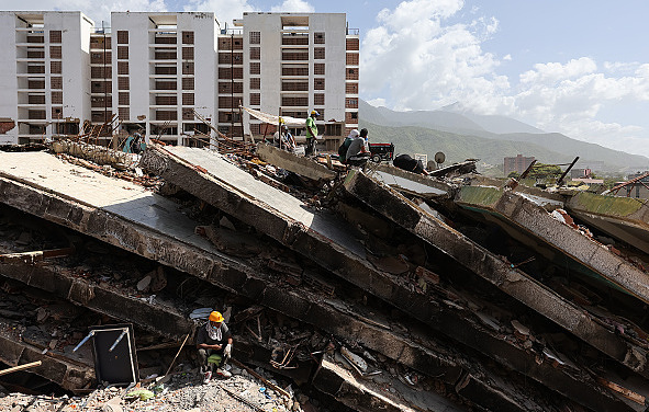 Numri i të vdekurve nga tërmeti në Venezuelë arrin në 3,811