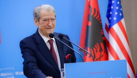 Berisha: Qeveria po përpiqet të kufizojë lirinë online, do kërkojmë komision hetimor