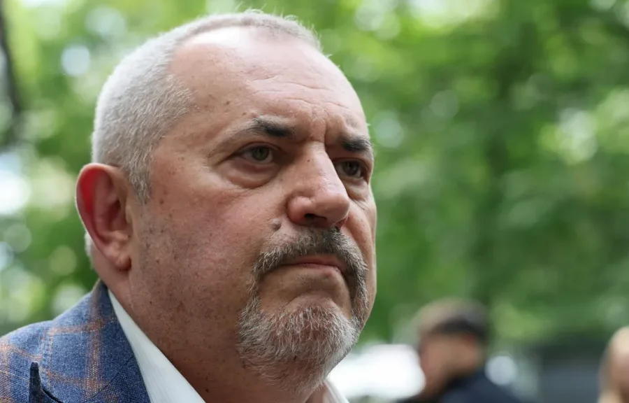 Kritik i luftës në Ukrainë, politikani rus Boris Nadezhdin arrestohet nga policia