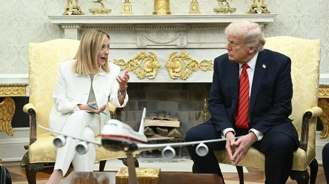 Trump ironizoi Melonin, reagon Ministri italian i Mbrojtjes: Njerëzit vijnë e shkojnë, por marrëdhëniet mbeten