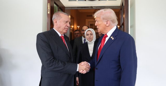 “Është një mik dhe një lider i respektuar”! Samiti i NATO-s, Trump: Po shkoj në Ankara për shkak të Erdoganit