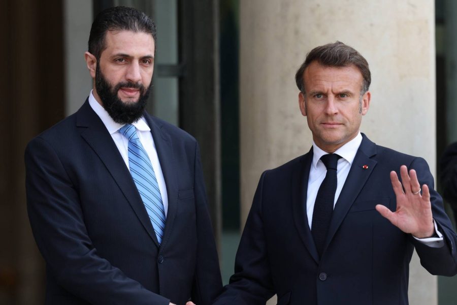 Dy shpërthime trondisin Damaskun në hotelin ku qëndronte Macron, Presidenti francez sa hyri të takojë Al-Sharaa