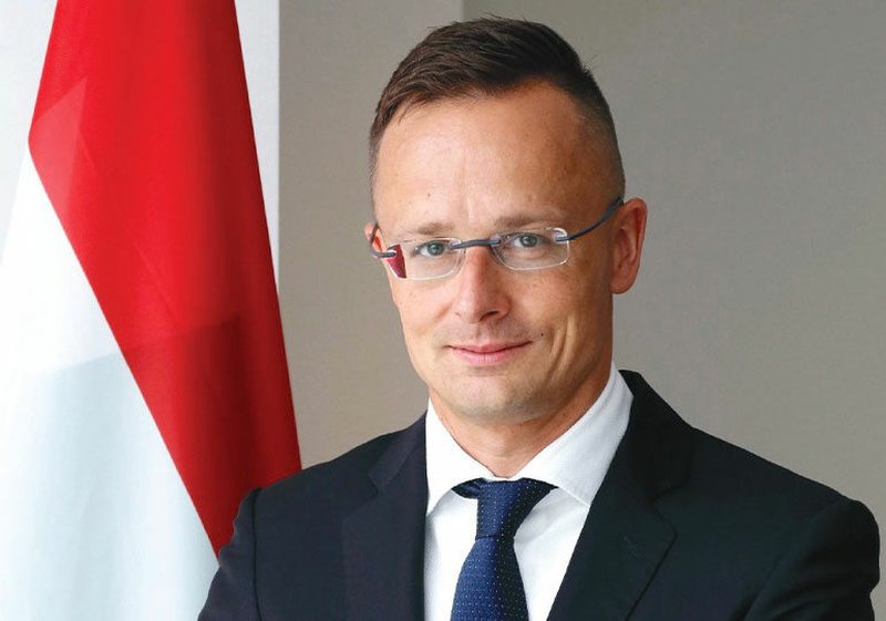 Hungaria nis hetimet ndaj ish-ministrit të jashtëm për lidhje të dyshuara me Rusinë