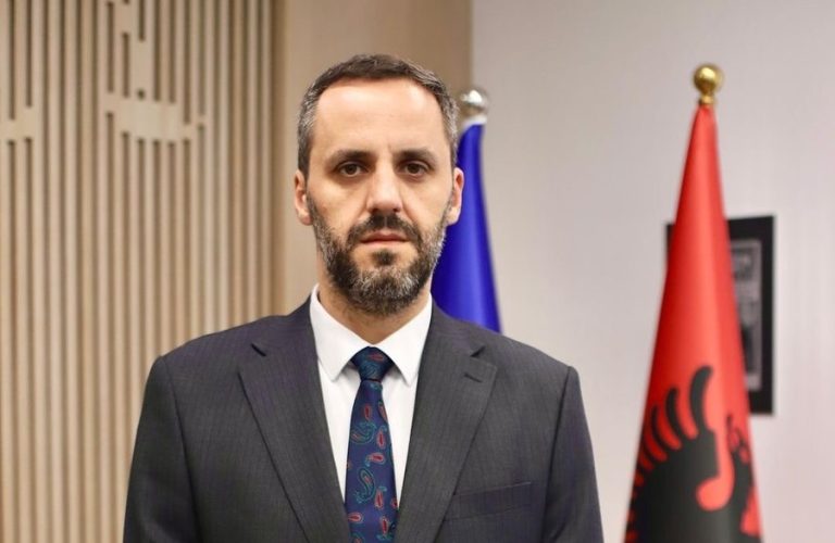 Ministri i Brendshëm reagon pas protestës: Opozita përpjekje për të penguar rrugën evropiane të vendit