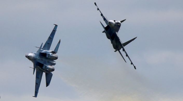 Polonia kap tre avionë luftarakë rusë pranë brigjeve të Baltikut