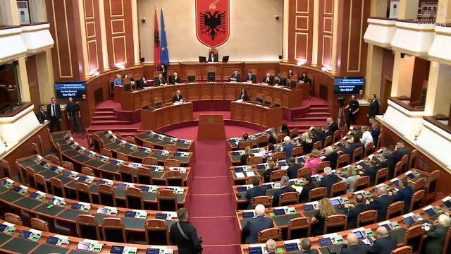 Kush janë deputetët demokratë që kundërshtuan vendimin për bojkot të seancave plenare