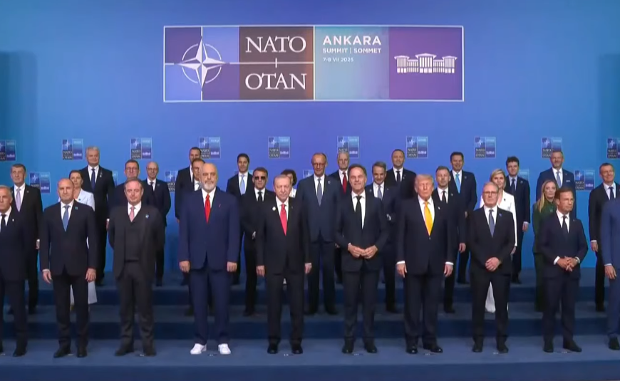 Samiti i NATO-s në Ankara, liderët botërorë bëjnë foton familjare